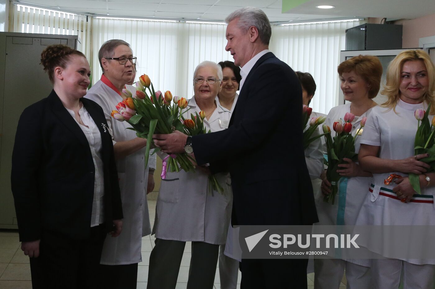 Moscow mayor visits outpatient clinic No 180