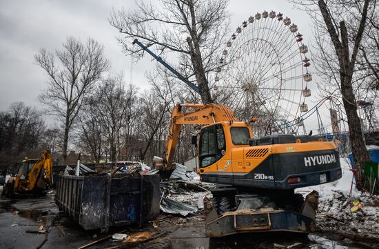 Amusement rides dismantled at the VDNKh park