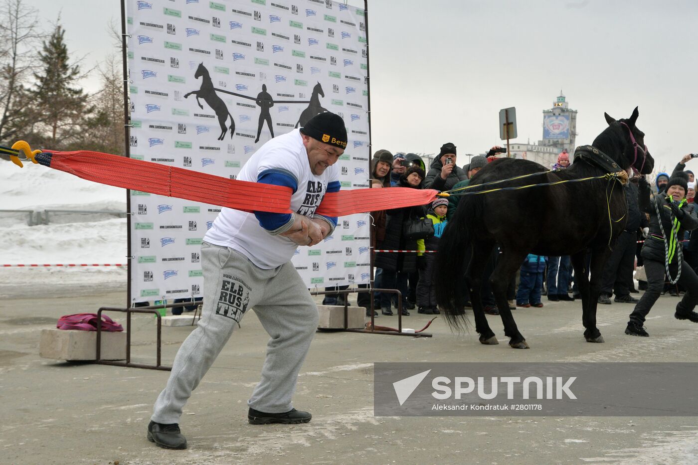 Chelyabinsk Strongman Elbrus Nigmatullin Performs Unique Stunt Of.