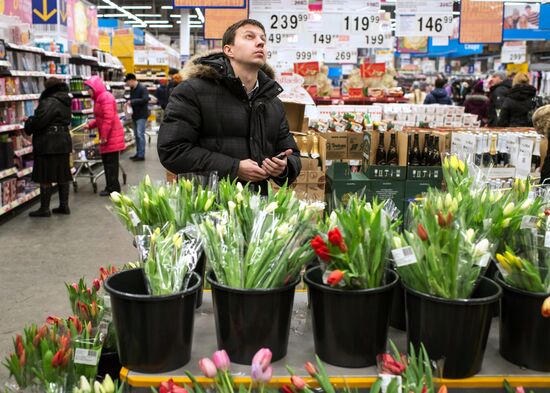 Flowers sold for March 8th holiday