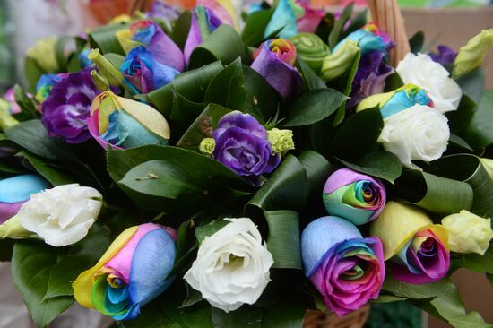 Flowers on sale in Moscow before March 8 holiday