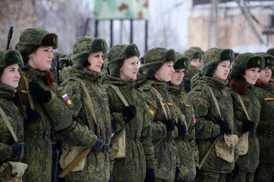 "Makeup under Camouflage" contest for female troops in Pereslavl-Zalessky