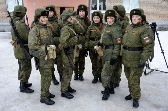 "Makeup under Camouflage" contest for female troops in Pereslavl-Zalessky