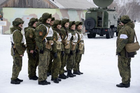 "Makeup under Camouflage" contest for female troops in Pereslavl-Zalessky