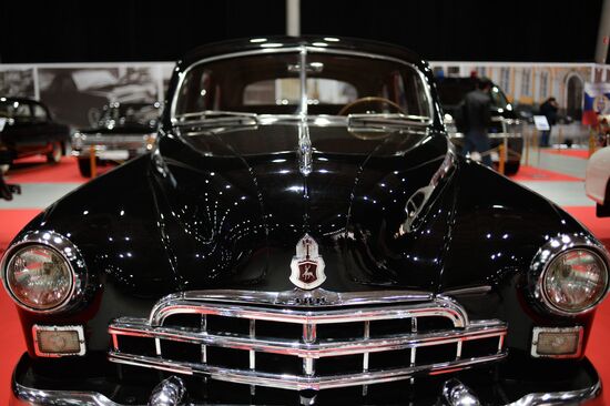 "Special Purpose Garage" exhibition