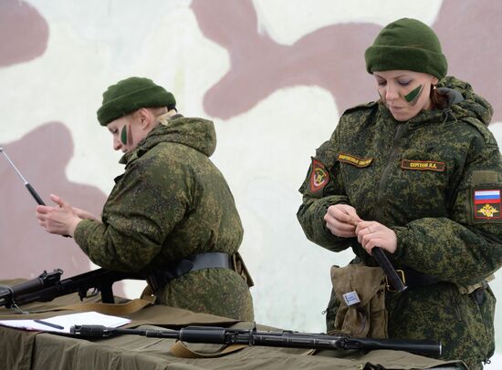 "Makeup under Camouflage" contest for female troops in Pereslavl-Zalessky