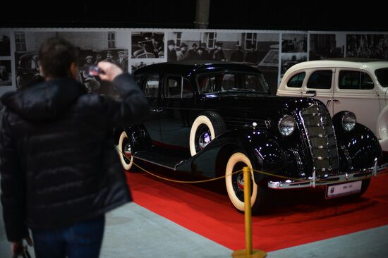 "Special Purpose Garage" exhibition