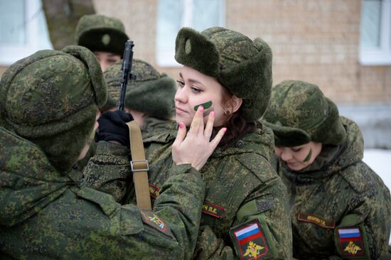 "Makeup under Camouflage" contest for female troops in Pereslavl-Zalessky