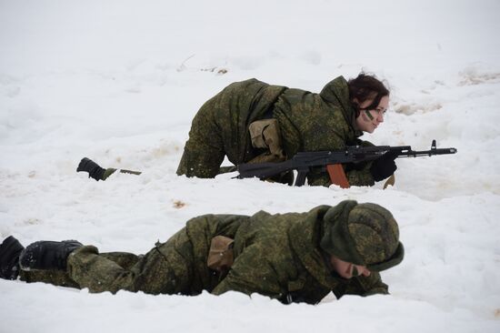 "Makeup under Camouflage" contest for female troops in Pereslavl-Zalessky