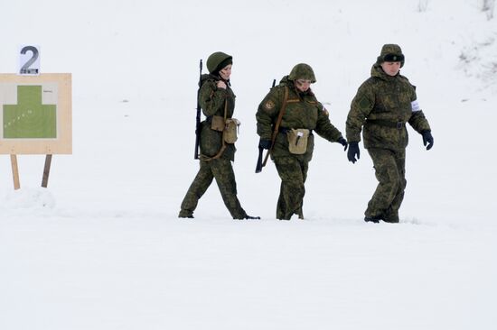 "Makeup under Camouflage" contest for female troops in Pereslavl-Zalessky