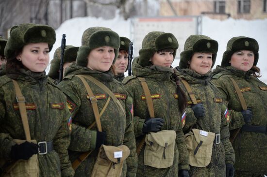 "Makeup under Camouflage" contest for female troops in Pereslavl-Zalessky