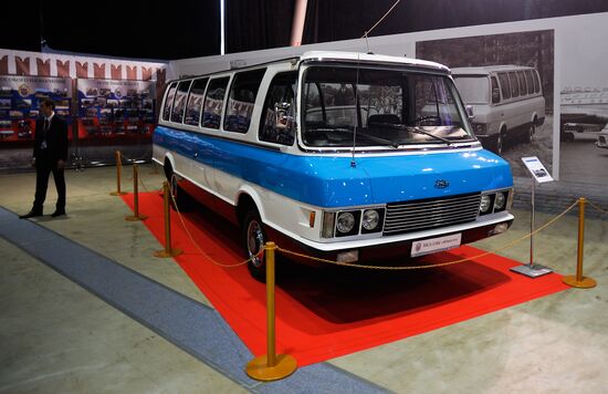 "Special Purpose Garage" exhibition