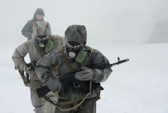 "Makeup under Camouflage" contest for female troops in Pereslavl-Zalessky