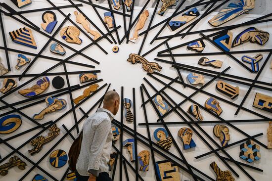 Opening of 19th Moscow International Art Salon "Central House of Artists-2016. The Image of the Time"