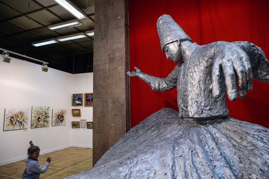Opening of 19th Moscow International Art Salon "Central House of Artists-2016. The Image of the Time"