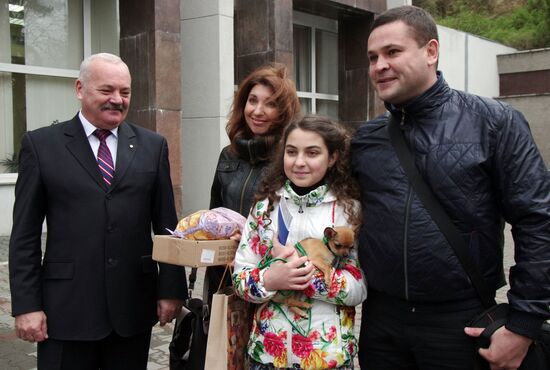 Alina Zykova from Sevastopol presented with puppy