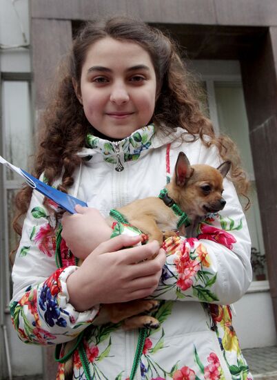 Alina Zykova from Sevastopol presented with puppy