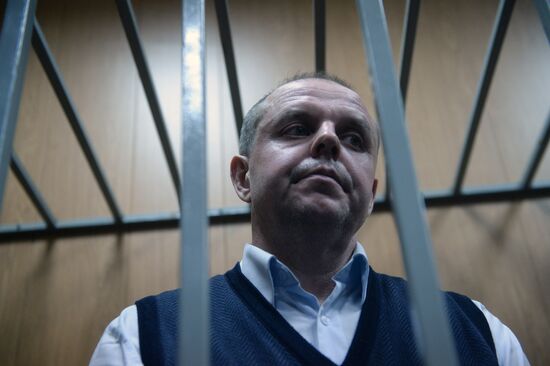 Hearings on investigators' application for Sergei Donetsky's arrest in Meshchansky Court