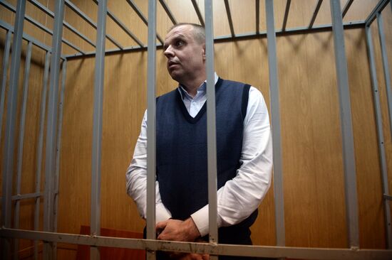 Hearings on investigators' application for Sergei Donetsky's arrest in Meshchansky Court
