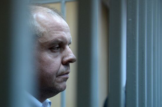 Hearings on investigators' application for Sergei Donetsky's arrest in Meshchansky Court