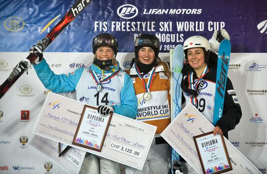Freestyle Skiing World Cup finals. Dual moguls