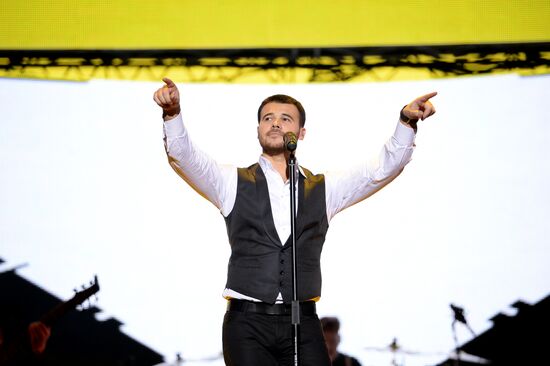 "Women Like Me" concert