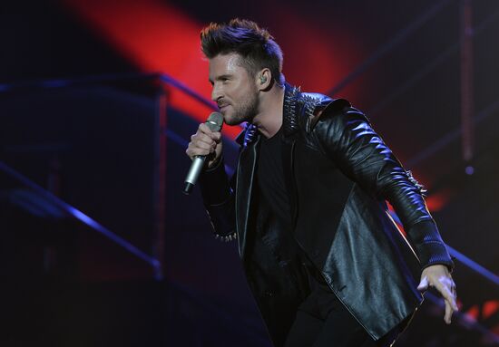 "Women Like Me" concert