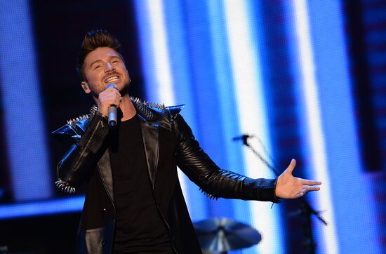 "Women Like Me" concert