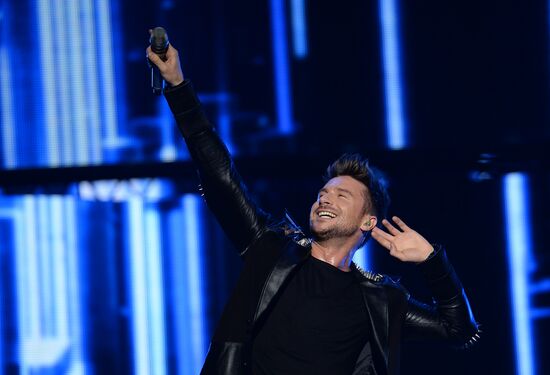 "Women Like Me" concert