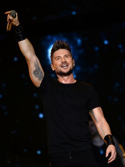 "Women Like Me" concert