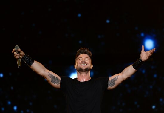 "Women Like Me" concert