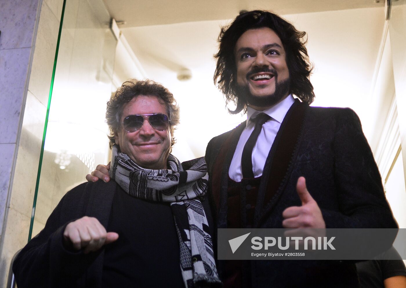 Valentin Yudashkin show