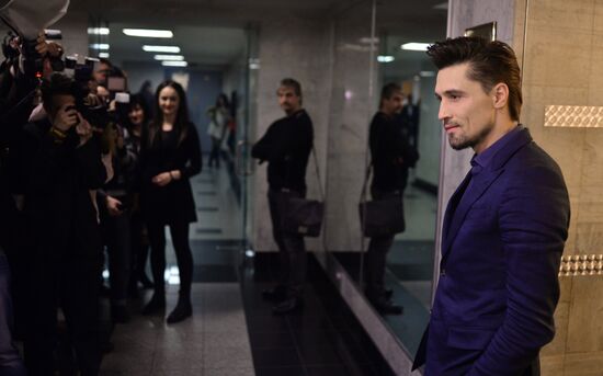 Valentin Yudashkin show