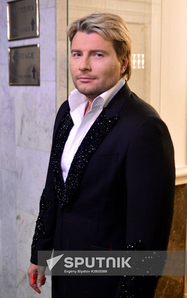 Valentin Yudashkin show