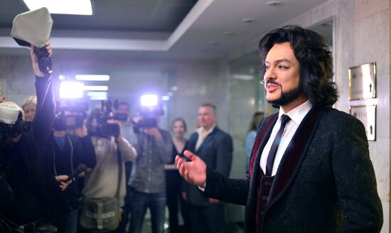 Valentin Yudashkin show