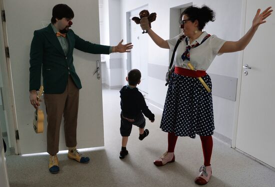 Doctor Clown at Russian Children's City Hospital