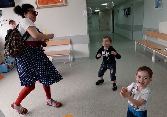 Doctor Clown at Russian Children's City Hospital