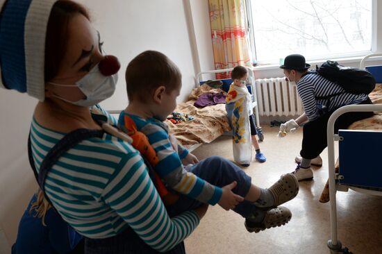 Doctor Clown at Russian Children's City Hospital
