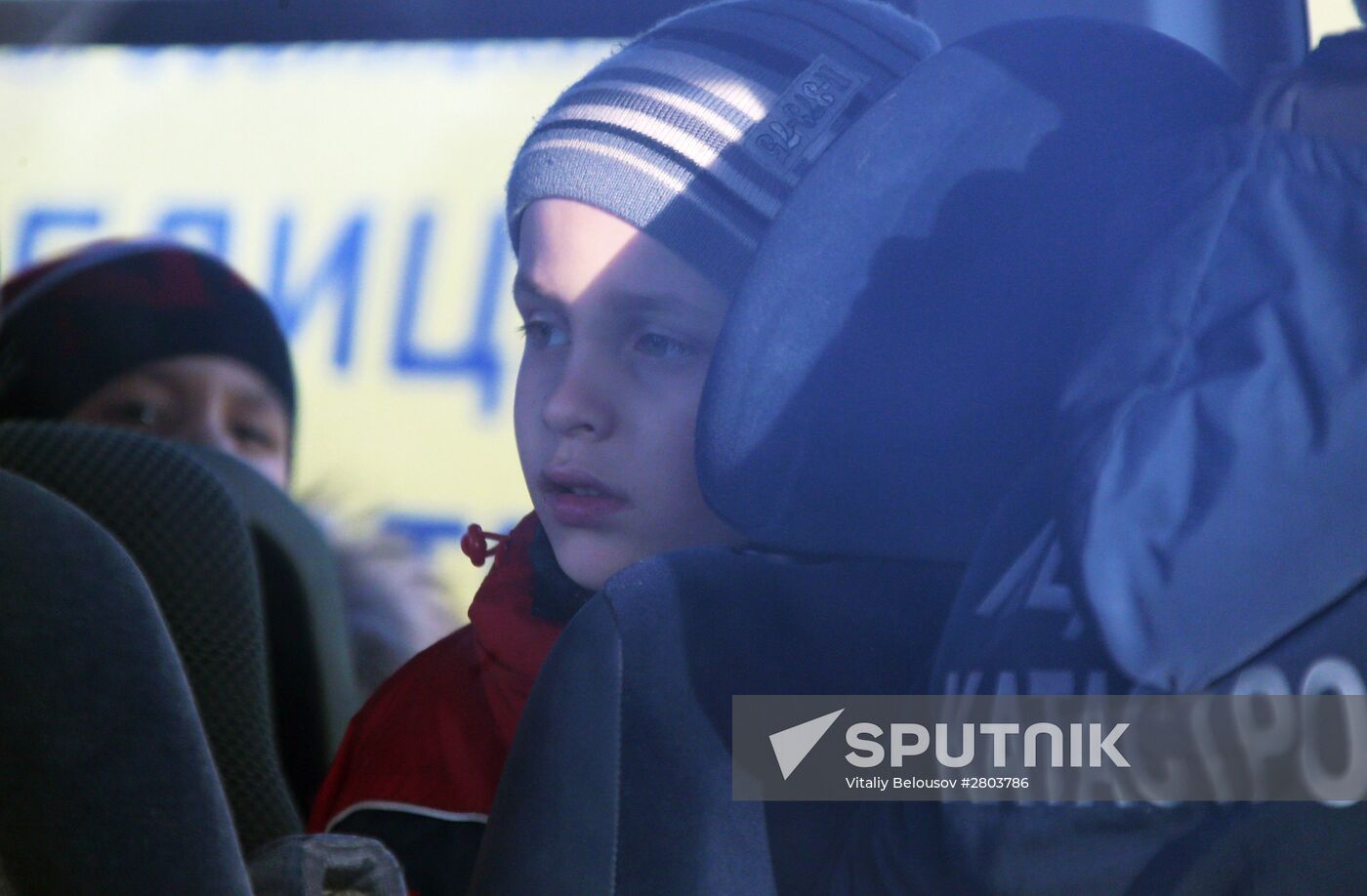 Russian Emergency Ministry helicopter arrives from Donbass with critically ill children aboard