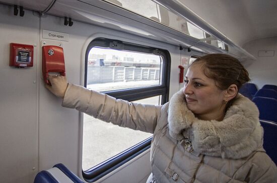 New electric passenger train presented in Moscow