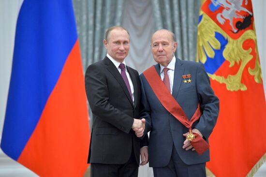 President Vladimir Putin gives government awards in Kremlin