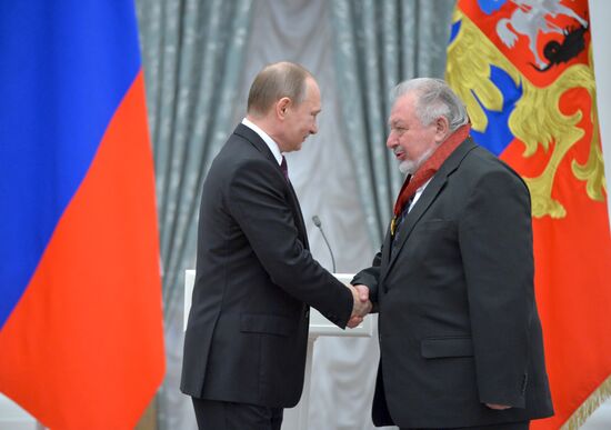 President Vladimir Putin gives government awards in Kremlin