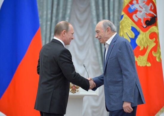 President Vladimir Putin gives government awards in Kremlin