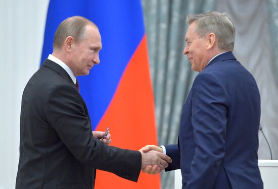 President Vladimir Putin gives government awards in Kremlin