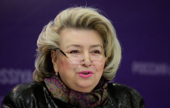 News conference on launch of social project "Children on ice. Stars"