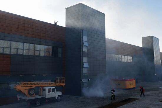 Emergency Ministry drill inside refugee center