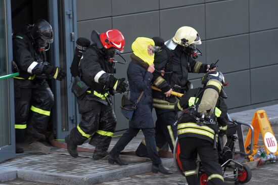 Emergency Ministry drill inside refugee center