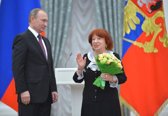 President Vladimir Putin gives government awards in Kremlin