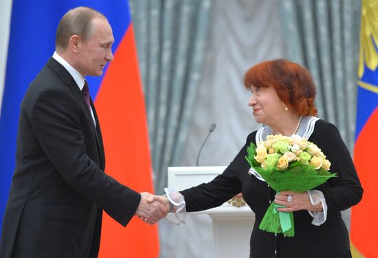 President Vladimir Putin gives government awards in Kremlin