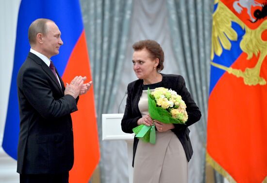 President Vladimir Putin gives government awards in Kremlin